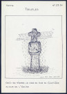 Toeufles : croix de pierre le long du cimetière - (Reproduction interdite sans autorisation - © Claude Piette)
