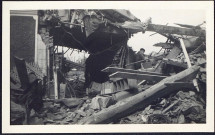 Abbeville. Rue Ringois. Maison Lerebours où 4 personnes furent tuées. Ruines du 8 septembre 1943