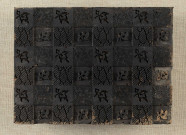 Planche d'impression d'étoffes. Bois gravé à motifs géométriques ou à feuillages stylisés : planche n° 2482