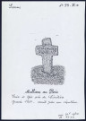 Molliens-au-Bois : croix de grès près du cimetière - (Reproduction interdite sans autorisation - © Claude Piette)