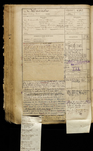 Alexandre, Adrien André, né le 30 novembre 1889 à Amiens (Somme), classe 1909, matricule n° 692, Bureau de recrutement d'Amiens