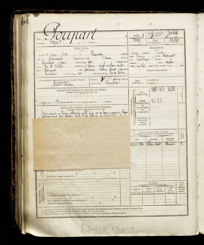 Poupart, Max, né le 17 mars 1898 à Fluquières (Aisne), classe 1918, matricule n° 4066, Bureau de recrutement d'Amiens