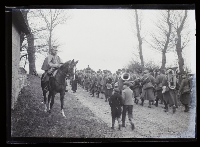 Manoeuvres du 72e à Saint-Sauflieu - mars 1905