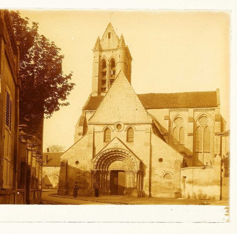 Villers-Saint-Paul. Eglise Saint-Pierre-et-Saint-Paul