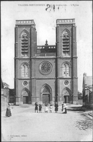 Villers-Bretonneux avant sa destruction. L'Eglise