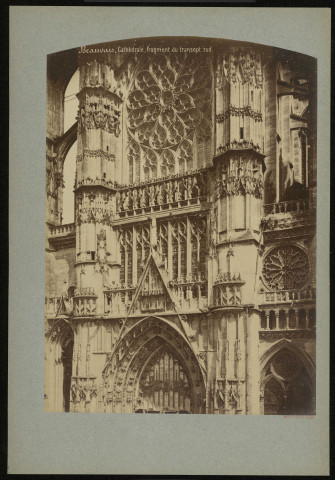 Beauvais. Partie supérieure de la façade du transept sud