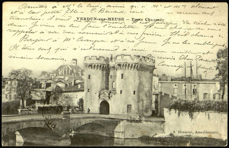 Carte postale intitulée "Verdun-sur-Meuse. Porte Chaussée". Correspondance de Raymond Paillart à ses parents