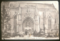 Ablain-Saint-Nazaire : façade de l'église